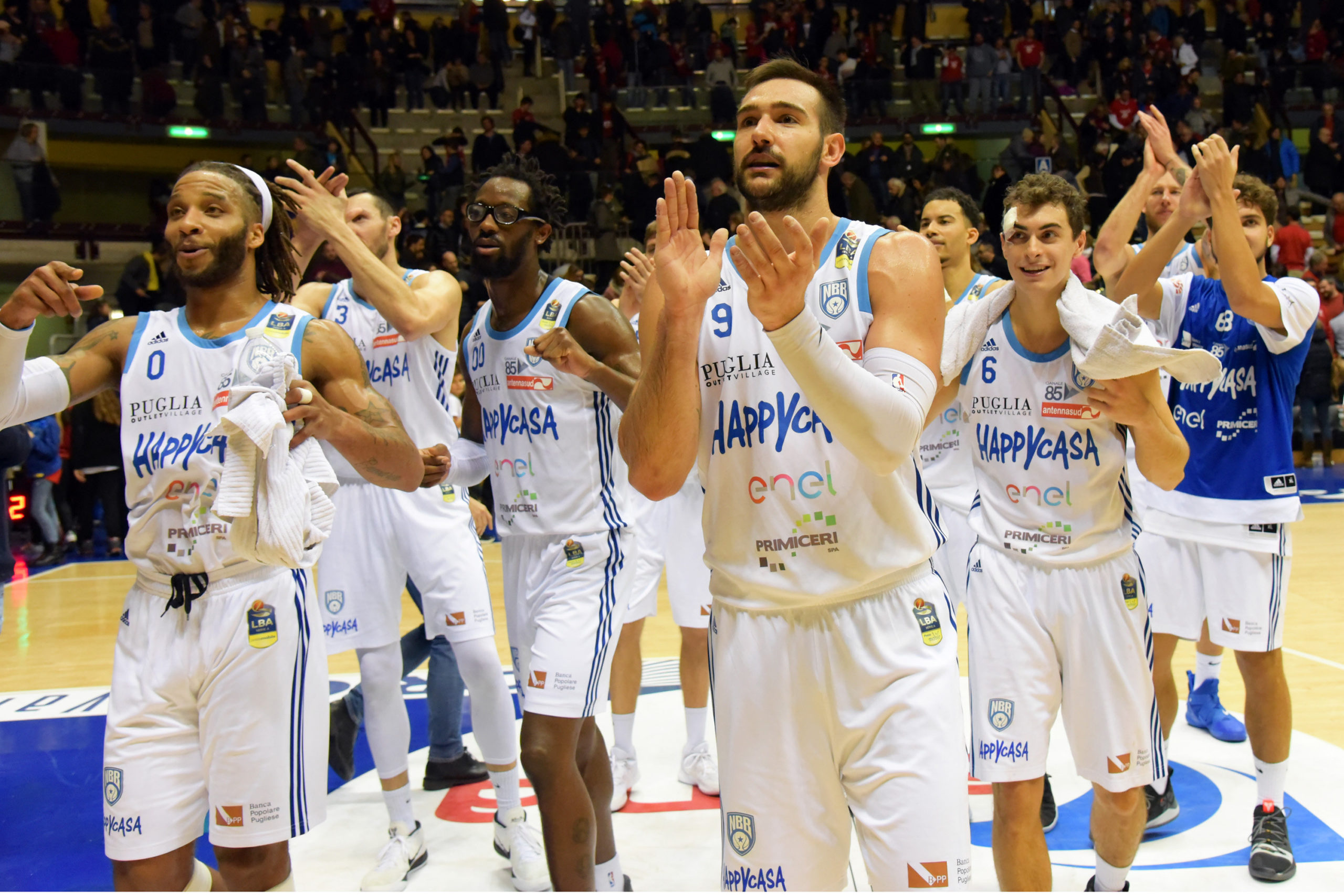 Federbasket, decisa la sospensione dei campionati