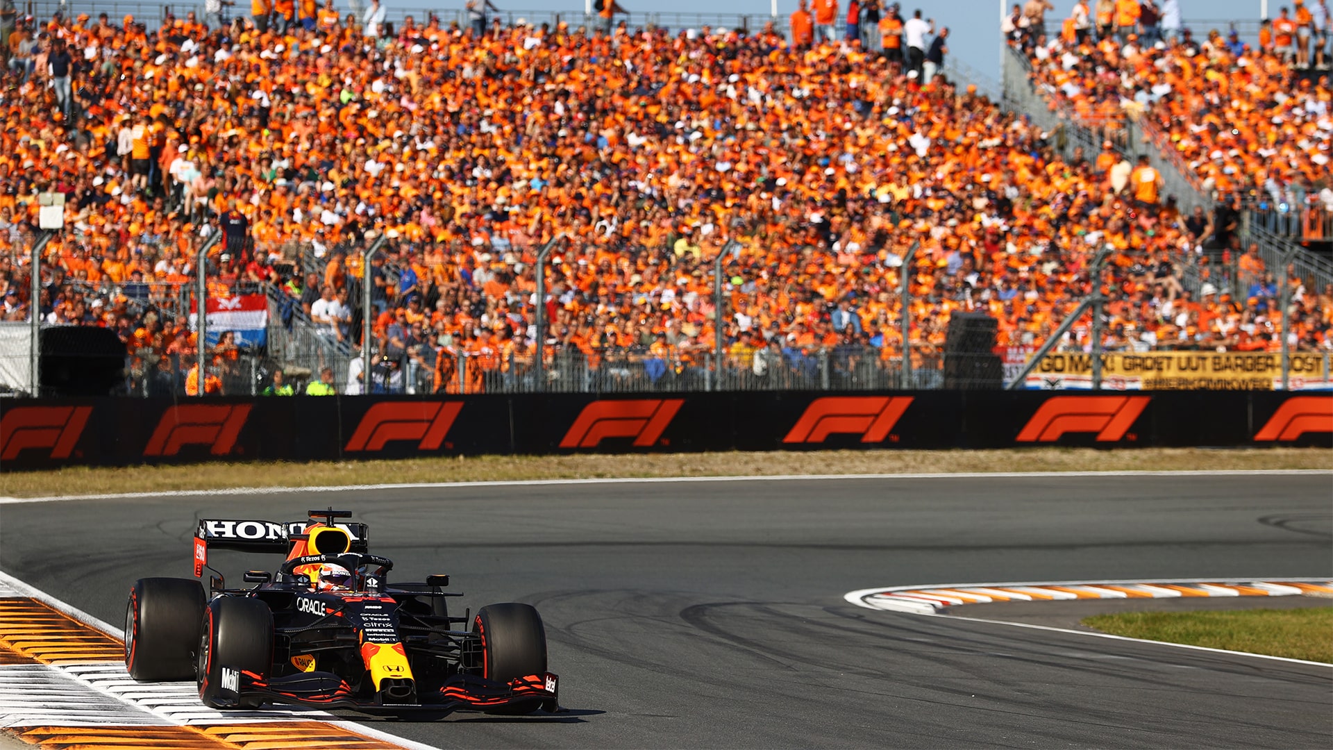 Formula 1 Max Verstappen trionfa in casa VINCERE A ZANDVOORT È INCREDIBILE